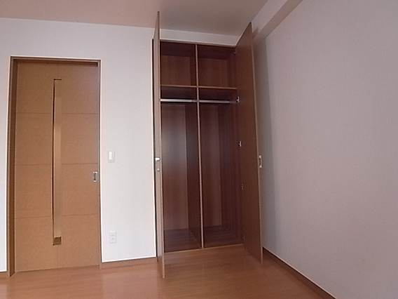 リーガル神戸三宮山手の収納