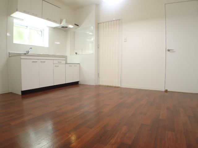 岡本梅林住宅の居間・リビング