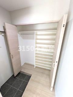 Villa Frontier 市橋の収納