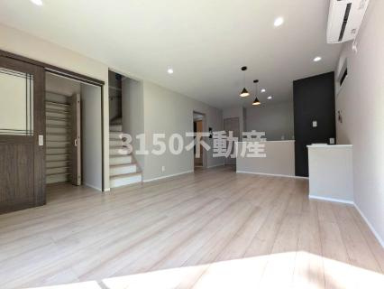 Villa Frontier 市橋の居間・リビング