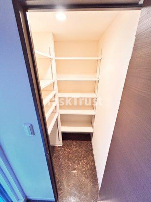 【収納】 | スプランディッド淀屋橋DUE