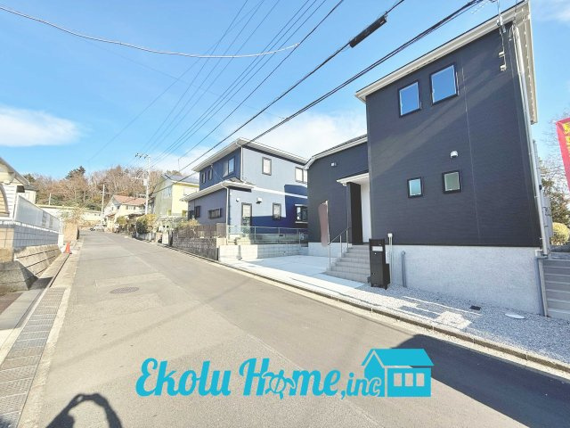 八王子市西寺方町　24-1期　全１棟の前面道路含む現地写真