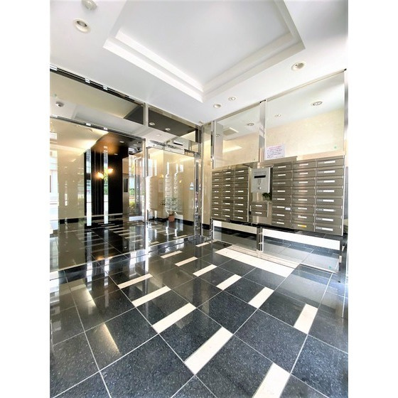 パレ・ソレイユ相模大野のロビー