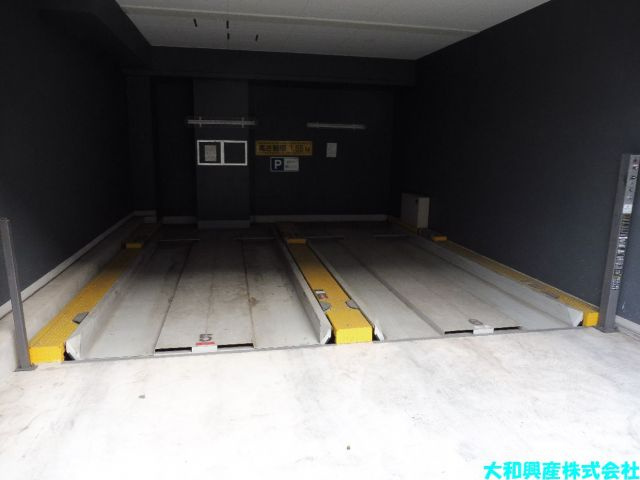 パレ・ソレイユ相模大野の駐車場