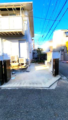 【駐車場】 | 殿山町戸建 | 駐車スペース（サイズ制限がございます）