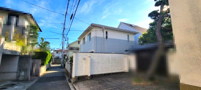 【前面道路含む現地写真】 | 殿山町戸建 | 東側公道