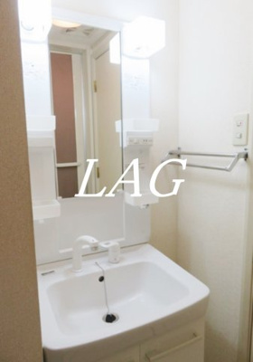 【独立洗面台】 | ＣＯＭＨＯＵＳＥⅡ | 独立洗面台です。