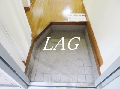 【玄関】 | ＣＯＭＨＯＵＳＥⅡ | 玄関です。