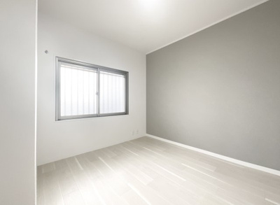 【洋室】 | 宇治大久保コープ | 《洋室4.25帖》実際に内覧してみて初めてわかる事がたくさんあります。内覧するだけなら料金はかかりません。迷った時は、お気軽に内覧のご予約を。見て、納得して、次に進みましょう！
