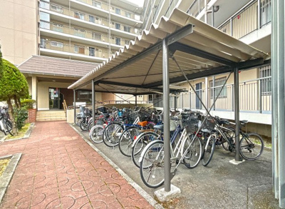 【駐輪場】 | 宇治大久保コープ | ●マンション敷地内の駐輪場スペース