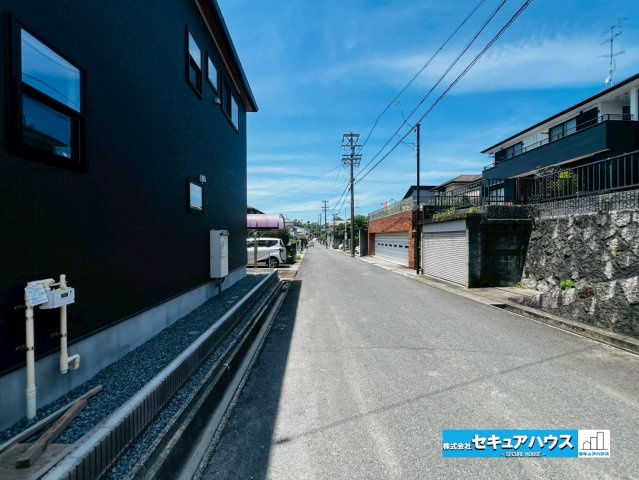 【本日ご案内可能】日進市米野木町　全1棟の前面道路含む現地写真|事前予約にて現地ご見学いただけます！お気軽にお問い合わせください♪
■株式会社　セキュアハウス　豊明支店■
住宅ローンに強く、知識、経験豊富なスタッフ在籍
お客様に寄り添い、ご成約後もサポート致します