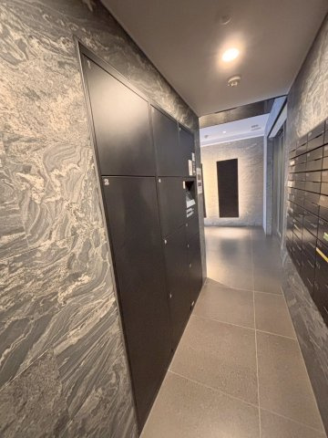 クレイシア秋葉原ラグゼスウィートの駐車場|共用部・駐車場