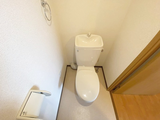 横浜市泉区中田西１丁目の賃貸マンションのトイレ