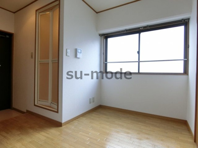 【居間・リビング】 | 都部ハイツ