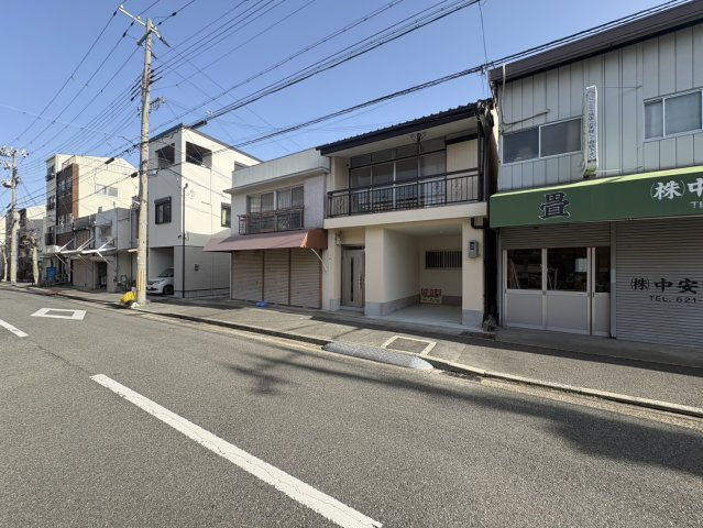 神戸市長田区駒ヶ林町3丁目の前面道路含む現地写真