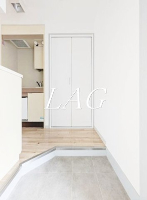 【玄関】 | ジョイフル等々力 | 玄関です。