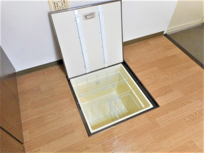 【収納】 | トム・エスポワールA | 床下収納