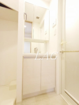 【洗面所】 | クレイシア月島 | 洗面台です。