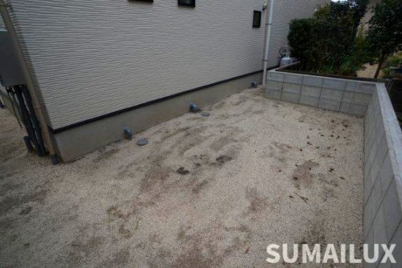 熊本市東区沼山津１期１号棟の庭