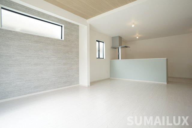 熊本市東区沼山津１期１号棟の居間・リビング