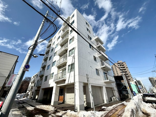 琴似セントラルハイツの外観