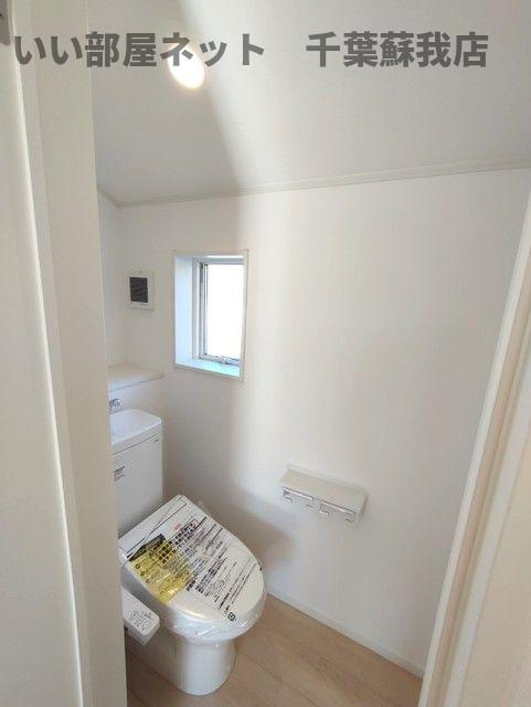 クレイドルガーデン市原市東国分寺台第２　１号棟のトイレ|ゆったりとした空間のトイレです