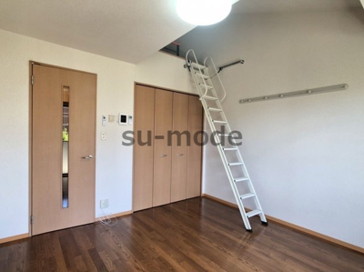 【寝室】 | メドウズ