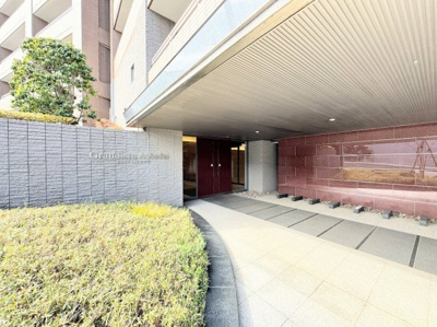 【エントランス】 | グランディスタ青葉台F棟 | ◆当日見学のお受付もしております。お気軽に「045-482-7338」までお電話ください。