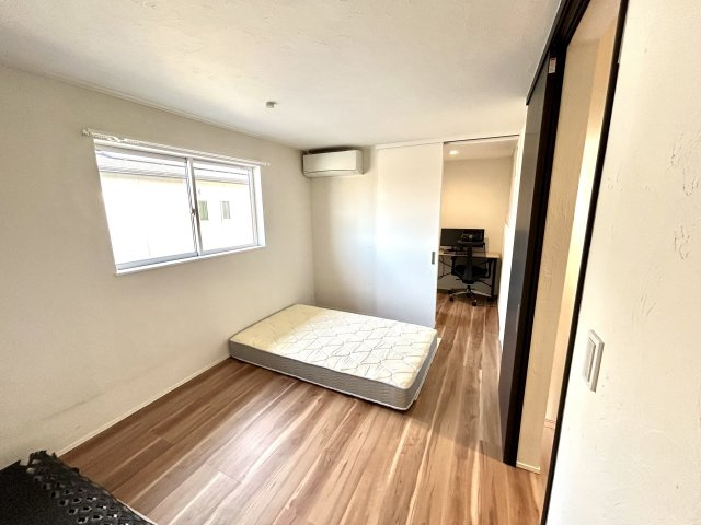 明石市大久保町松陰戸建の洋室