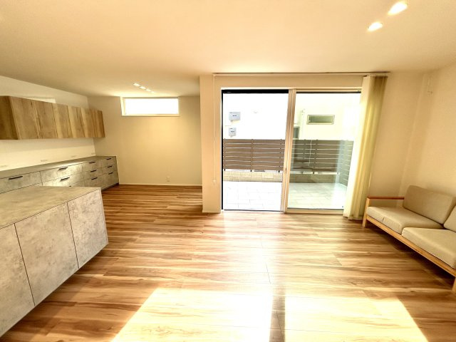 明石市大久保町松陰戸建の居間・リビング