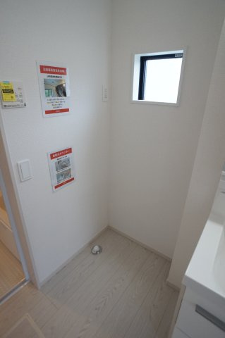 熊本市南区御幸西１期２号棟の洗面所