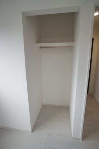 熊本市南区御幸西１期２号棟の洋室