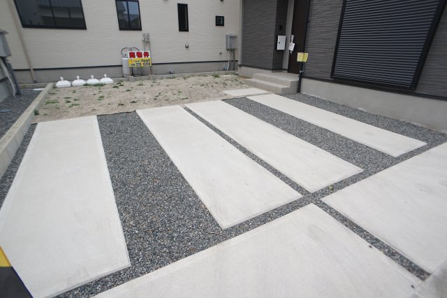 熊本市南区御幸西１期２号棟の駐車場