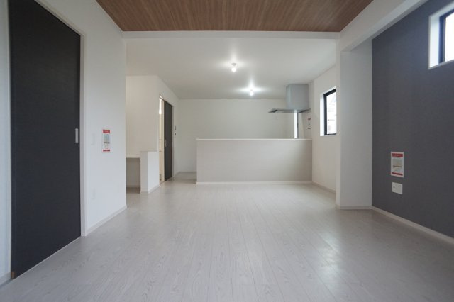 熊本市南区御幸西１期２号棟の居間・リビング