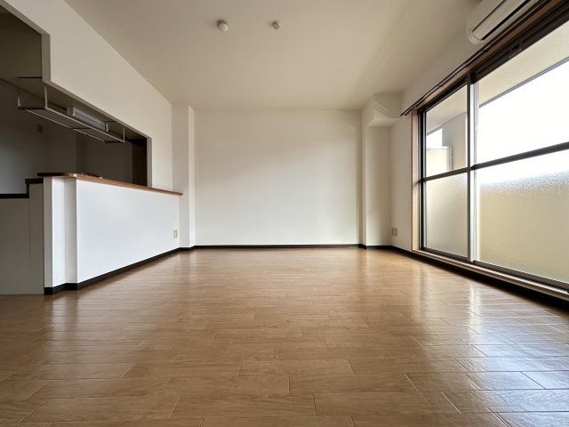 トゥジュール・ヴェールの居間・リビング