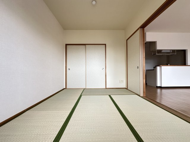 トゥジュール・ヴェールの和室