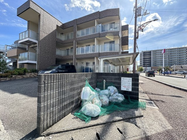 トゥジュール・ヴェールのその他