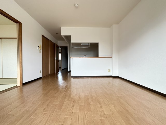 トゥジュール・ヴェールの居間・リビング