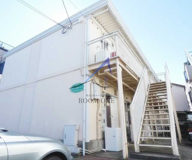 ホワイトハウスのエントランス|エントランスです。