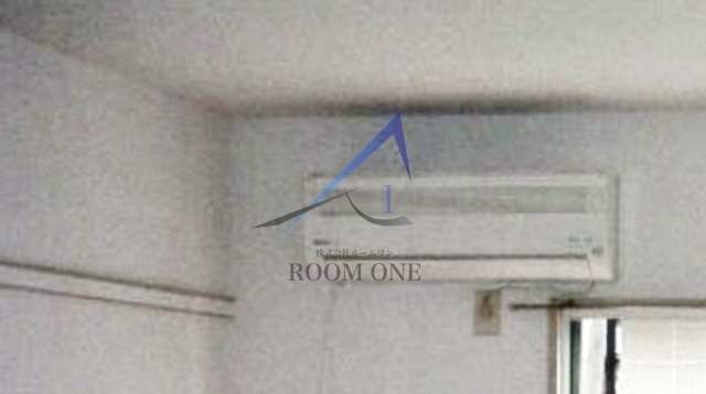 ホワイトハウスの設備|エアコン付きです。