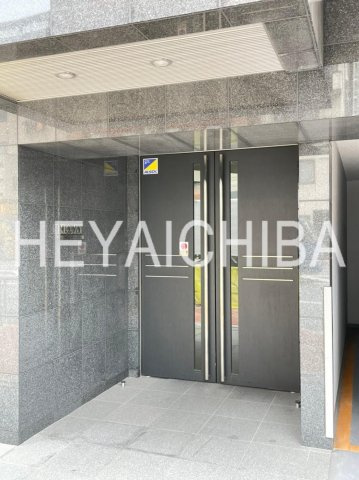 REXZY KIYOSUMI-SHIRAKAWA(レグジー清澄白河)のエントランス