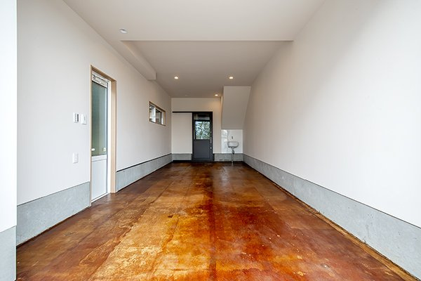 千葉市花見川区朝日ケ丘３丁目のテラスの駐車場