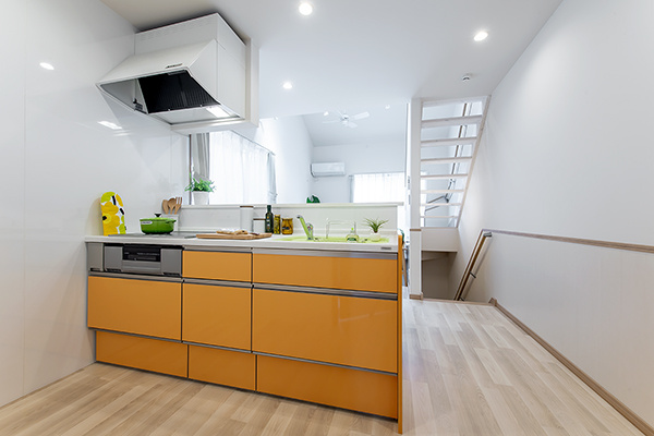 千葉市花見川区朝日ケ丘３丁目のテラスの洋室