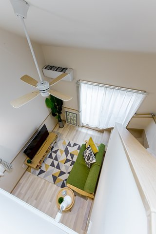 千葉市花見川区朝日ケ丘３丁目のテラスの洋室