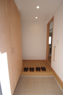 【玄関】 | 【仲介手数料無料！！】川崎市麻生区片平5丁目　新築戸建て（全12棟）11号棟　5180万円