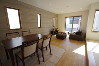 【居間・リビング】 | 【仲介手数料無料！！】川崎市麻生区片平5丁目　新築戸建て（全12棟）11号棟　5180万円