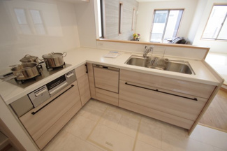 【キッチン】 | 【仲介手数料無料！！】川崎市麻生区片平5丁目　新築戸建て（全12棟）11号棟　5180万円 | L型