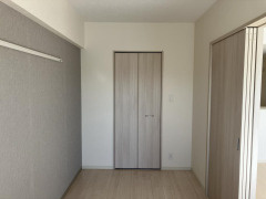 カサグランデ本町の洋室|使い勝手のいい洋室です