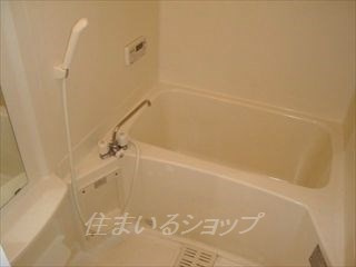 Ｒｏｙａｌ　Ｍａｉｓｏｎの浴室|追い焚き機能・浴室暖房乾燥機あり