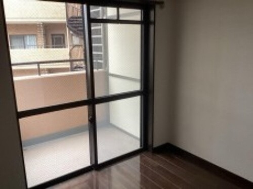 ライオンズマンション徳島富田橋の居間・リビング|洋室約4.3畳※工事完了後／2025年12月の写真